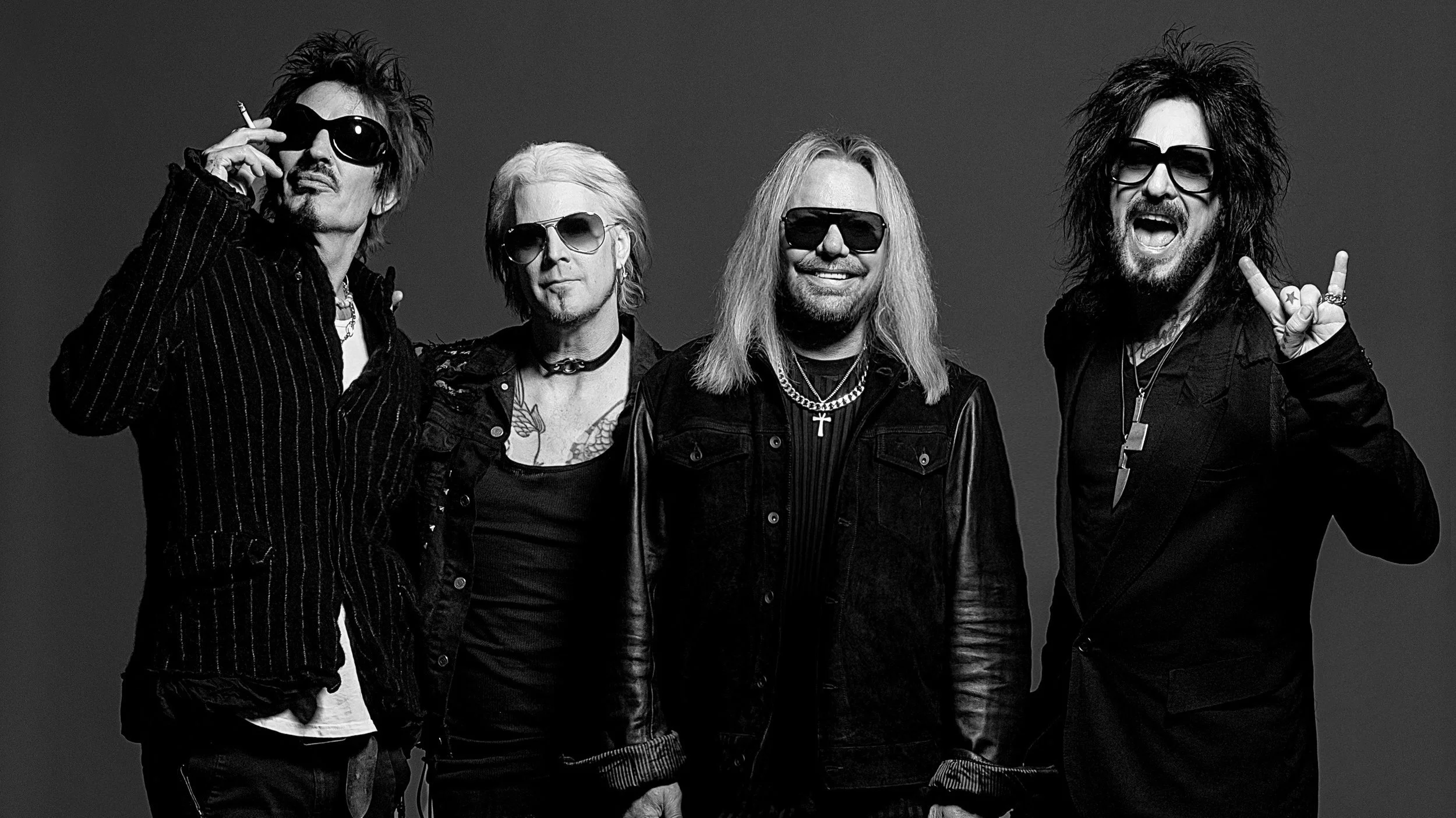 MÖTLEY CRÜE Y DOLLY PARTON LANZAN NUEVA VERSIÓN DE HOME SWEET HOME