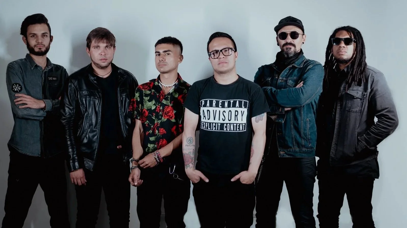 DISTÓPXICA PRESENTA 'ARDE', UNA CANCIÓN DE PROTESTA Y REVOLUCIÓN CON INTELIGENCIA