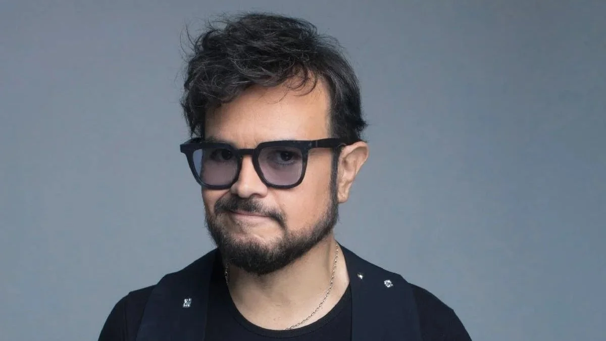 ALEKS SYNTEK  ANUNCIA GIRA POR EE. UU.