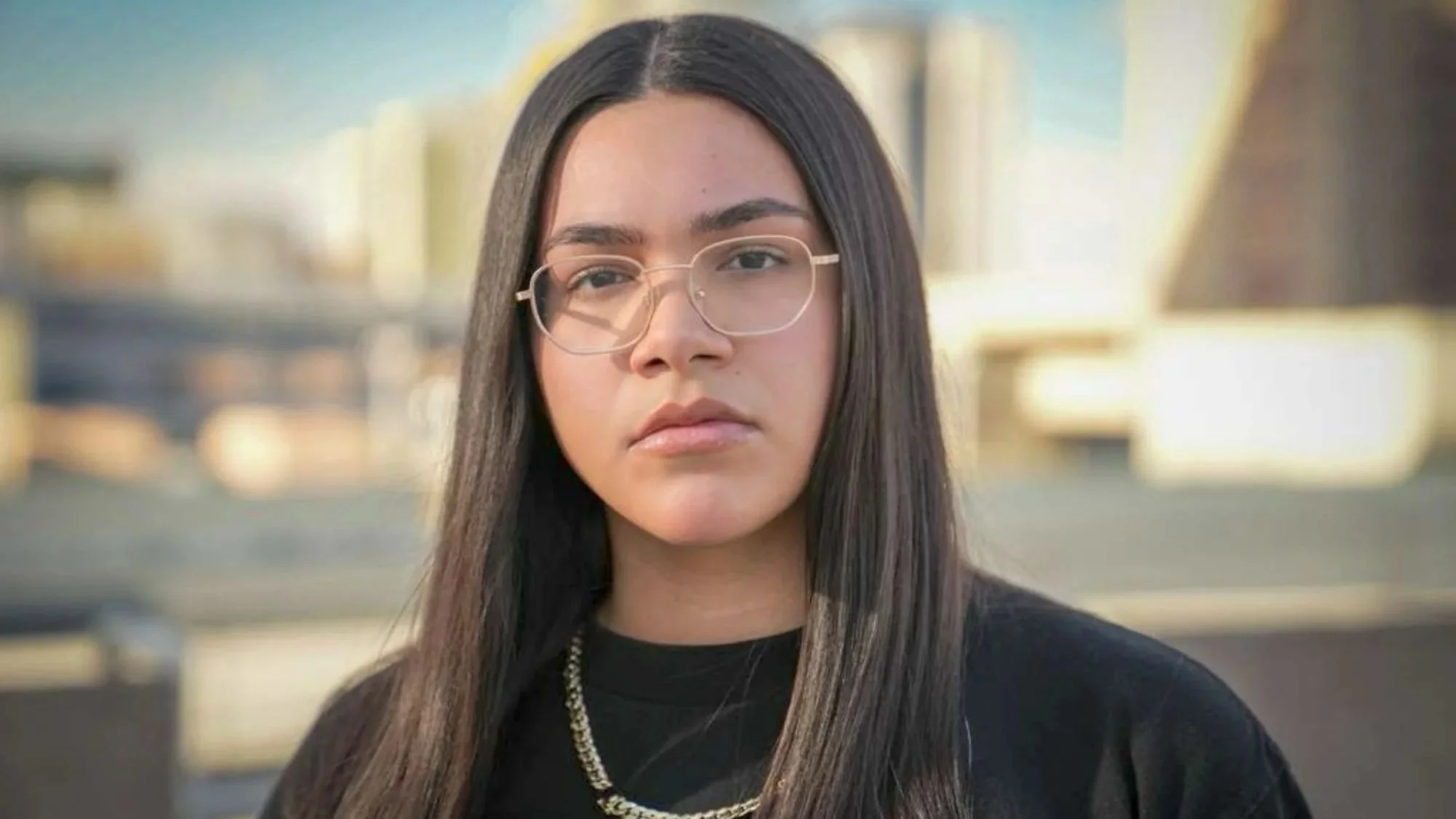 IVONNE GALAZ LANZA EL PODEROSO VIDEO OFICIAL DE “NADIE SABE”