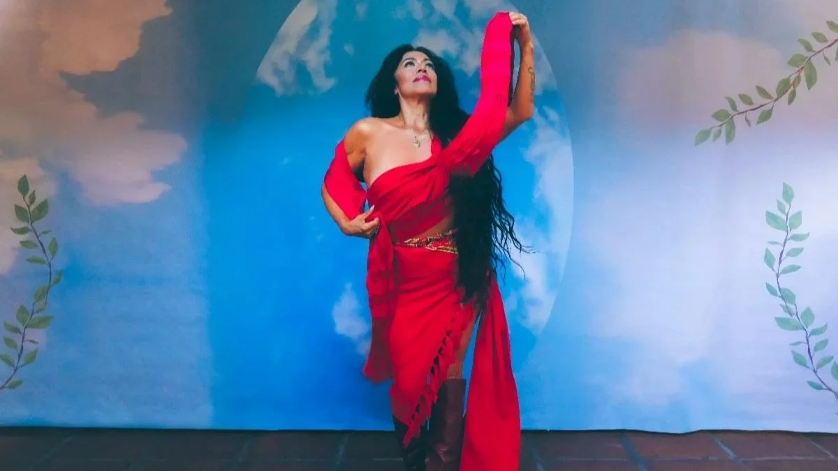 LILA DOWNS INICIA EL VIAJE HACIA CON “CAMBIAS MI MUNDO” 