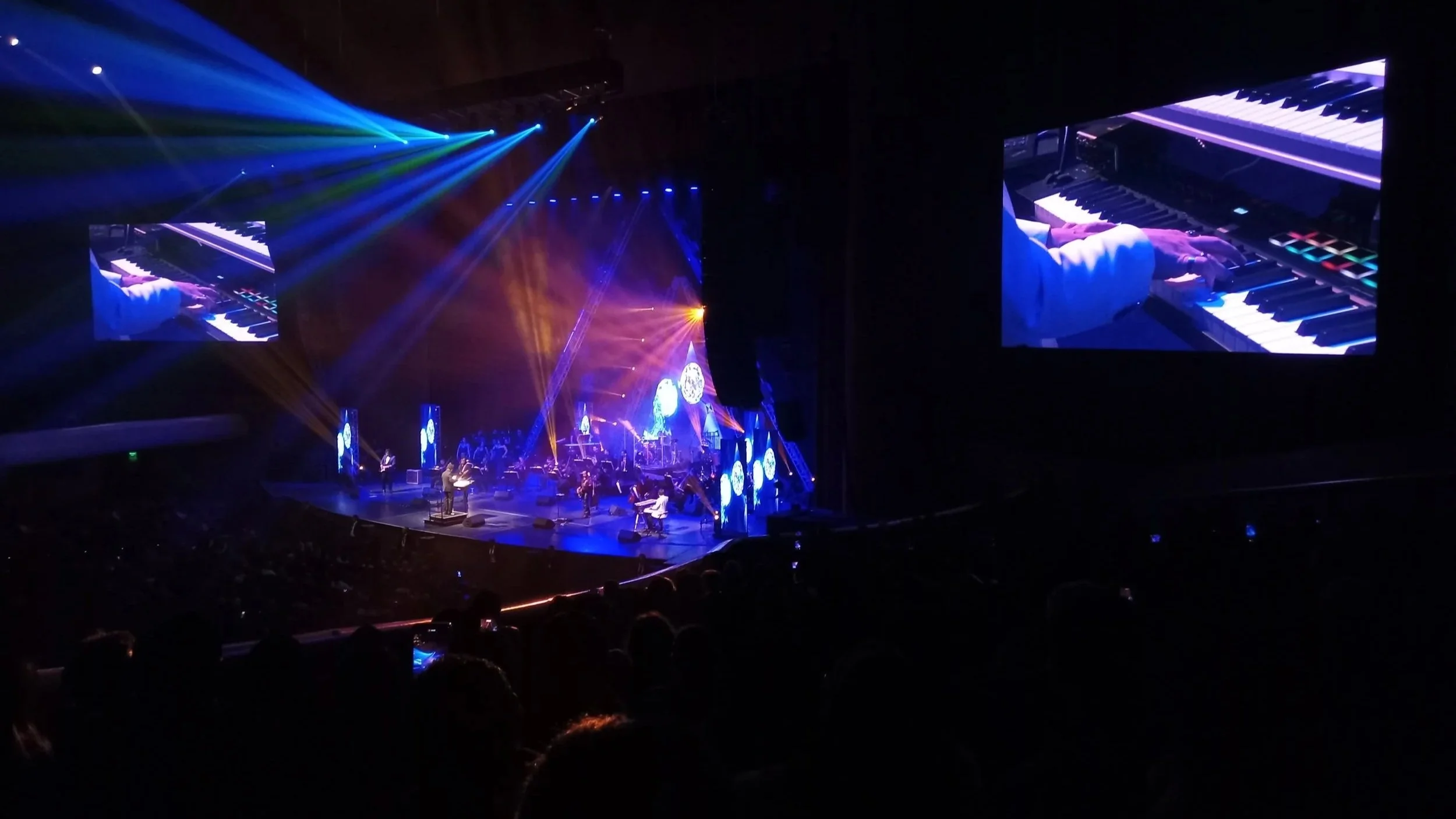 LA MÚSICA DE PINK FLOYD HACE VIBRAR LAS PAREDES DEL AUDITORIO NACIONAL 