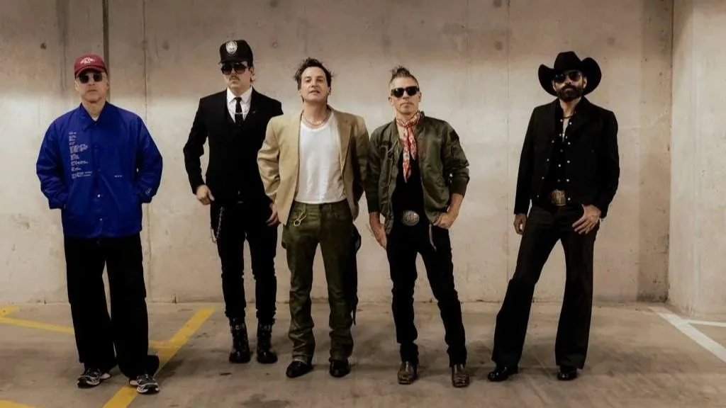 KINKY REGRESA CON “ARMÁNDOLA DE PEDO”