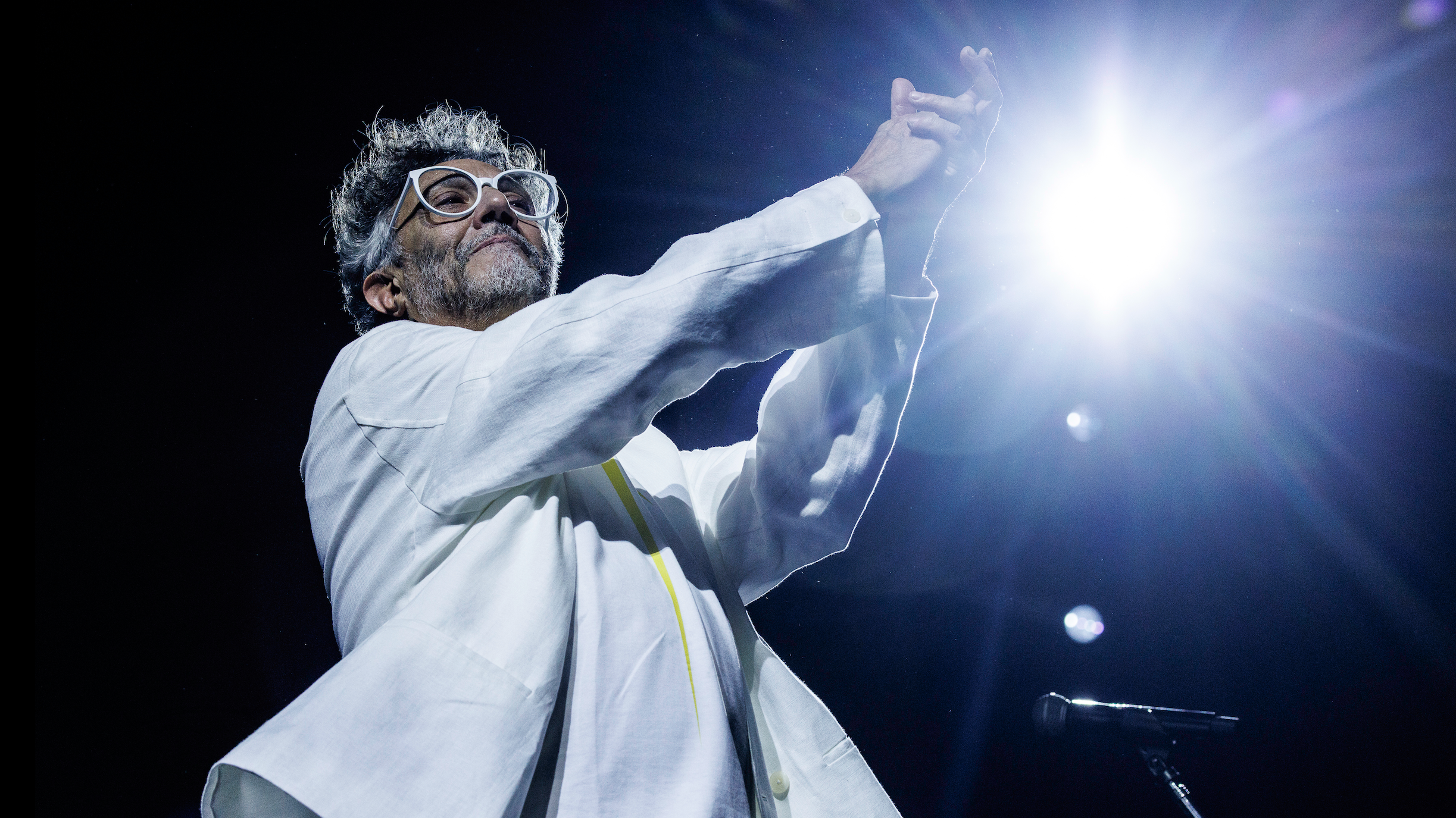 SHINE EL NUEVO ÁLBUM DE FITO PÁEZ