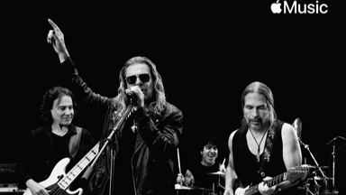 MANÁ HACE HISTORIA COMO EL PRIMER ARTISTA LATINO REIMAGINANDO “OYE MI AMOR”