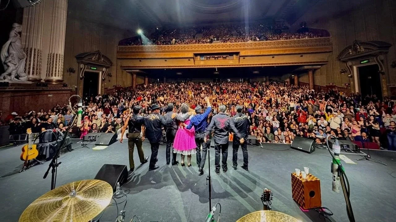 LA SANTA CECILIA GRAN SOLD OUT EN EL TEATRO METROPOLITAN