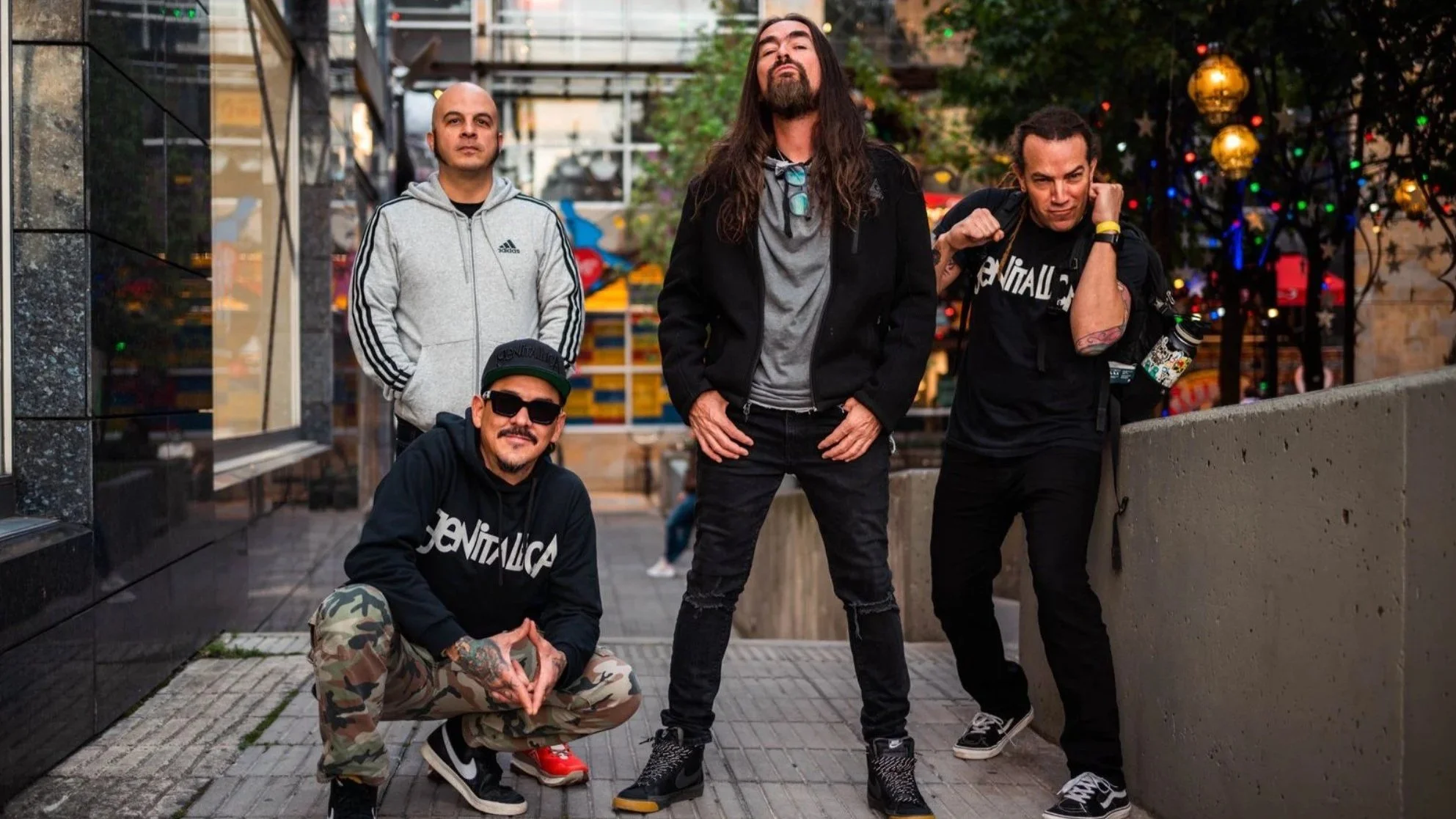 GENITALLICA PONE EL RELAJO A RITMO DE ROCK PARA LAS FIESTAS PATRIAS