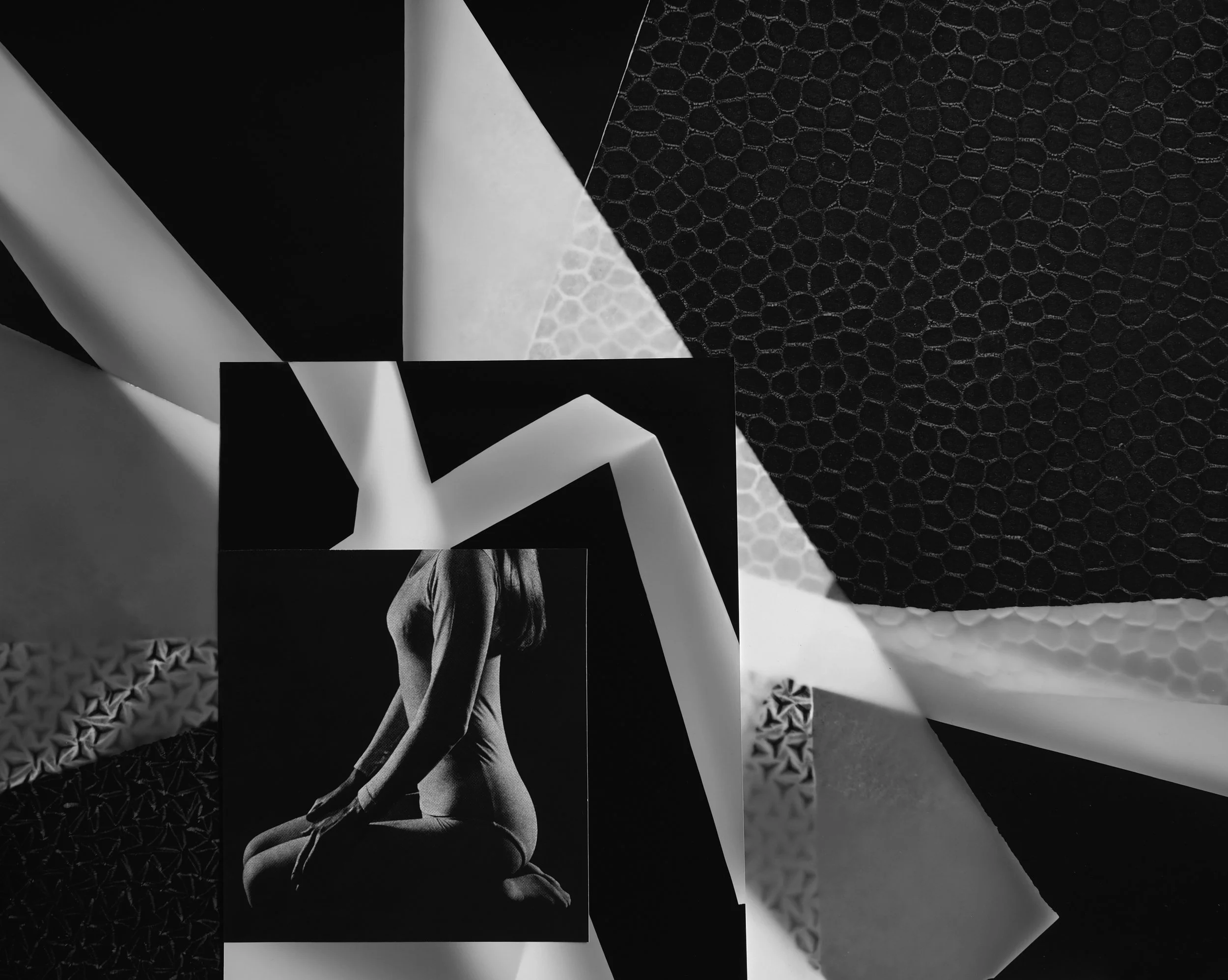 Push Pull 2022. Unique Silver Gelatin Print. 40.6 x 50.8 cm