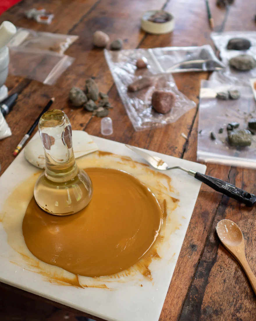 anakiwi-paintmaking-2.jpg