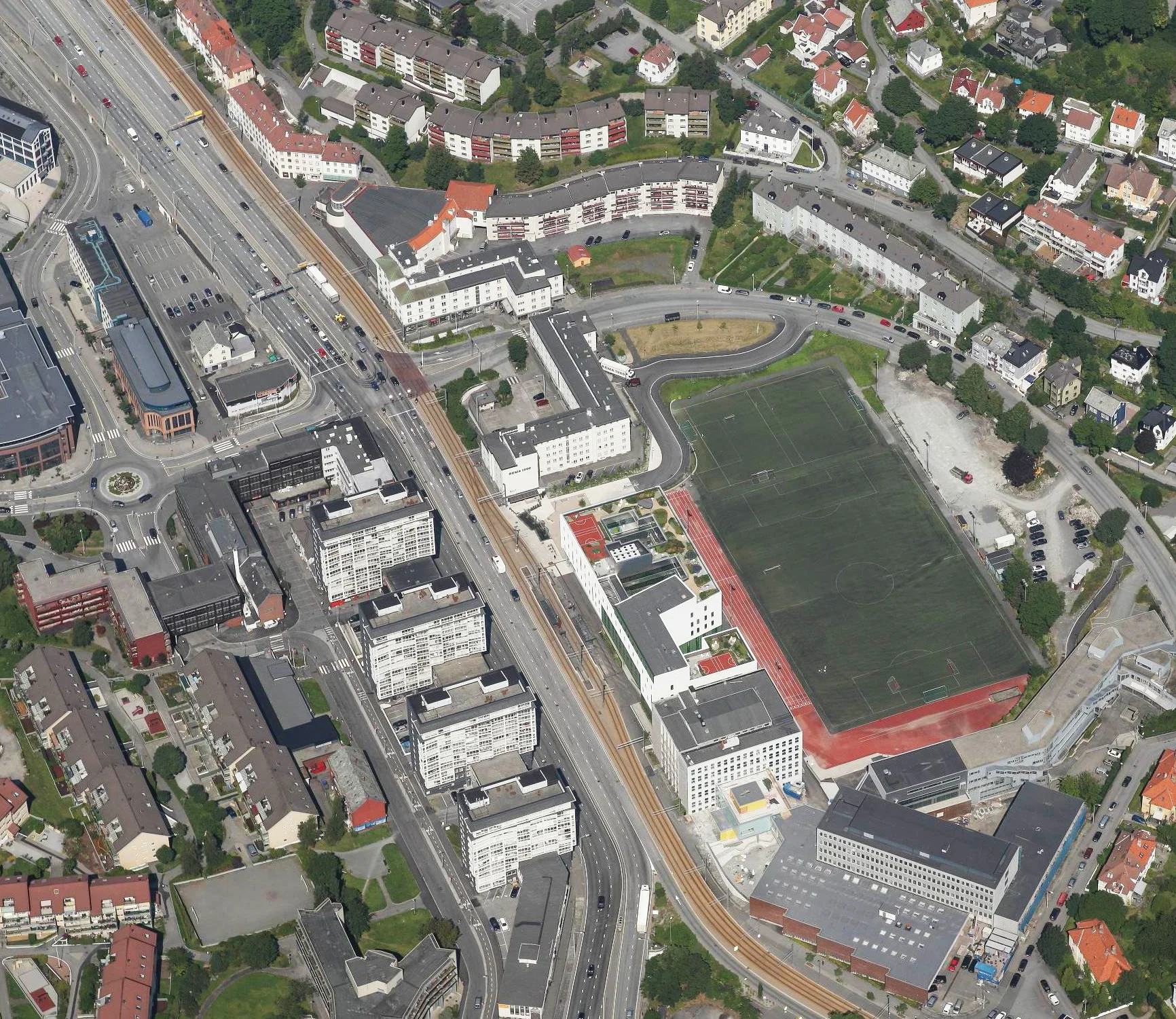 1 Oblique aerial photo - overview of the situation.jpg