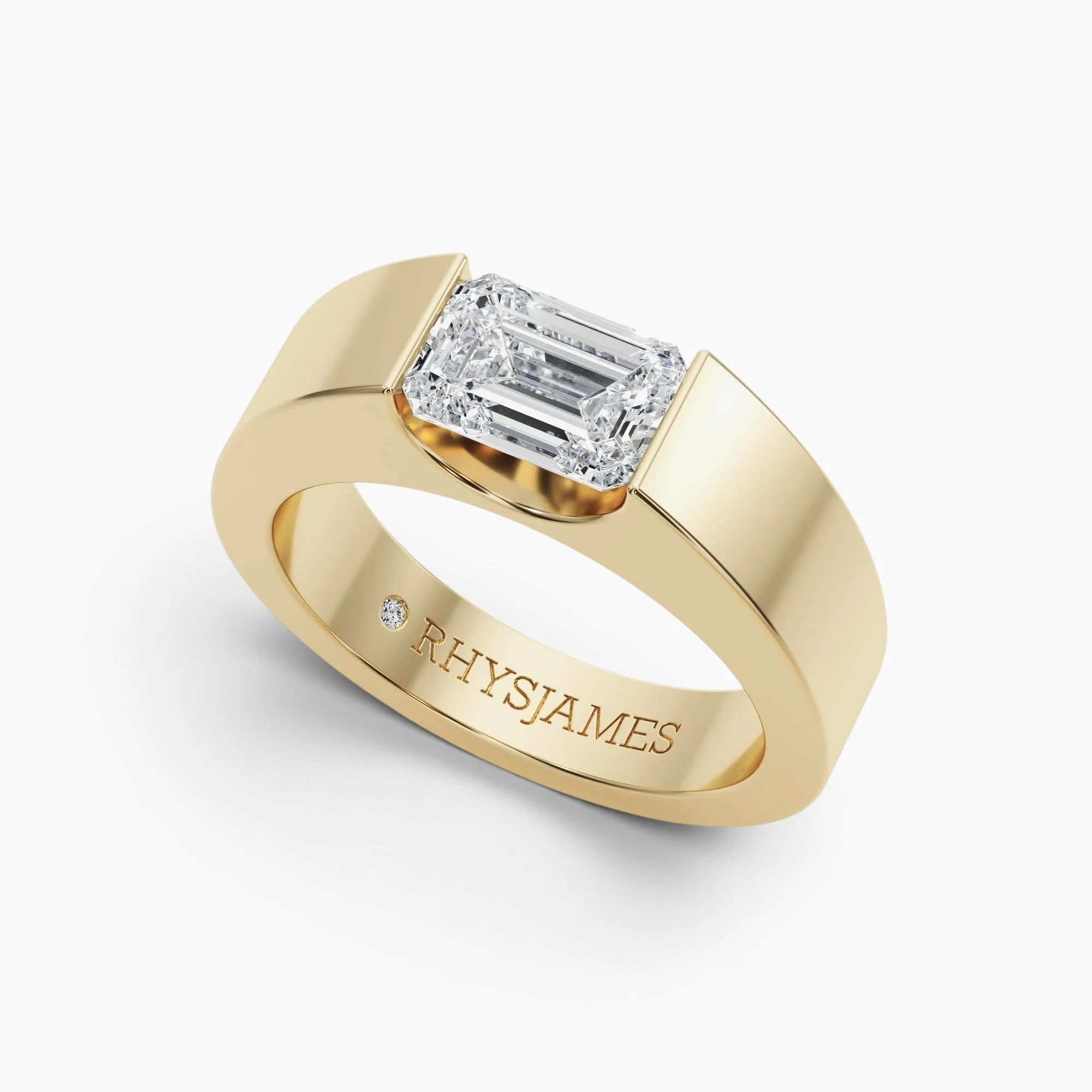 Supernova SE diamond ring in yellow gold side view