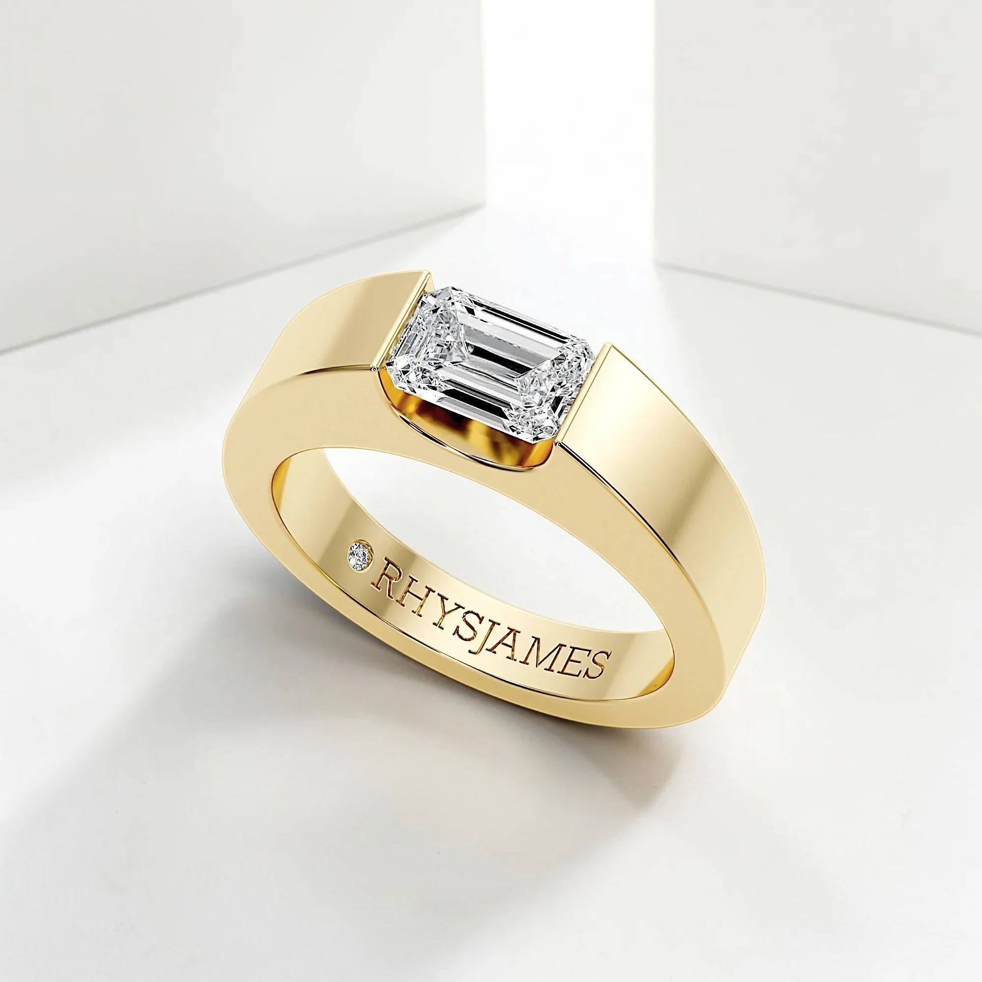 Supernova SE Small Model in Yellow Gold