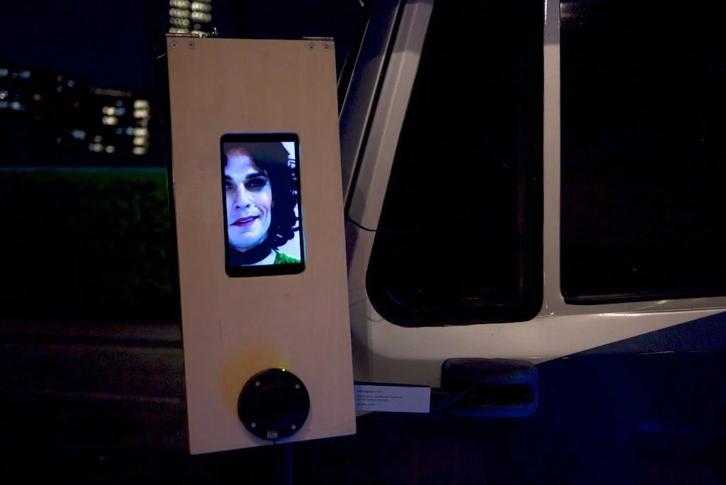 leftwing mirror was an installation for the left wing mirror of a stationary van. Curated by Straybird at Dance Umbrella 2014.