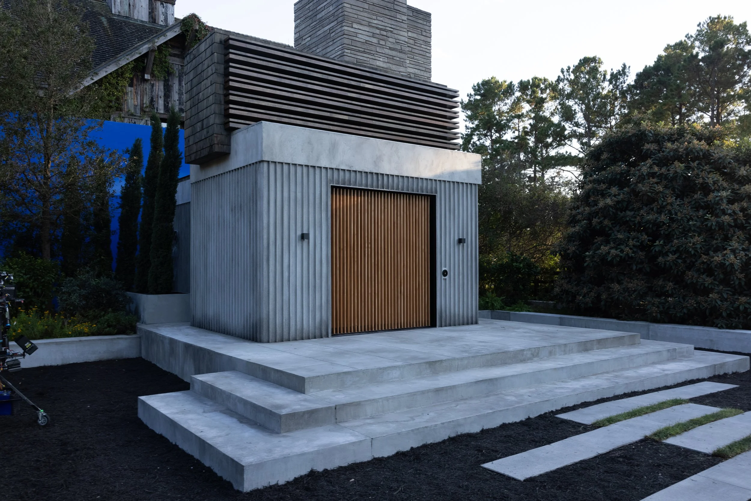  Set photo of the Hawthorn exterior, built on location 