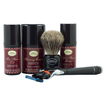 Sandalwood Gift Set With Lexington Fusion Razor