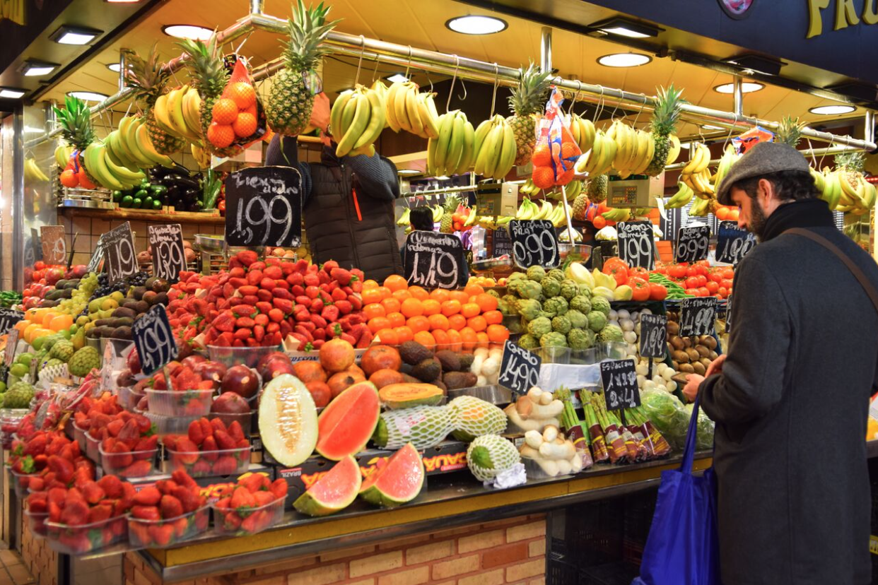  Market in Las Ramblas in Barcelona, Spain. 