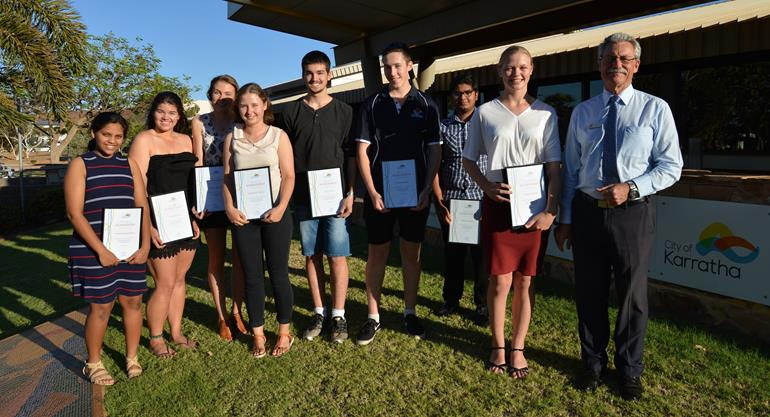 Mayor Peter Long, 2016 Walkington Award winner Sophie Sparks and fellow applicants.