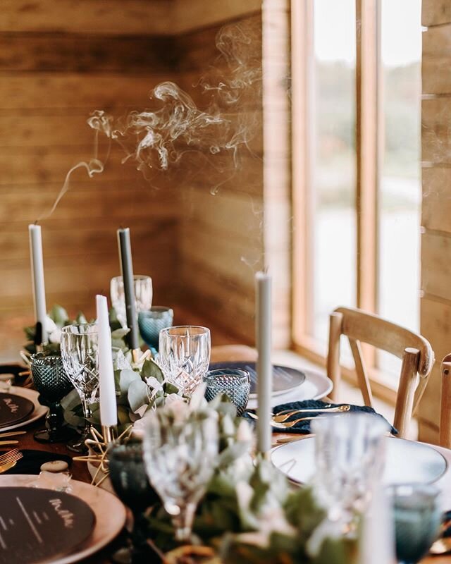 Never enough of this table setting😍

The amazing suppliers involved: 
Female Model: @loz_knight
Male Model: @l.r.modelcouple
Florist: @suearranflowers
Photographer: @christinethirdwheeling
Styling, props and stationery:  @theelysianstylingcompany
Ca