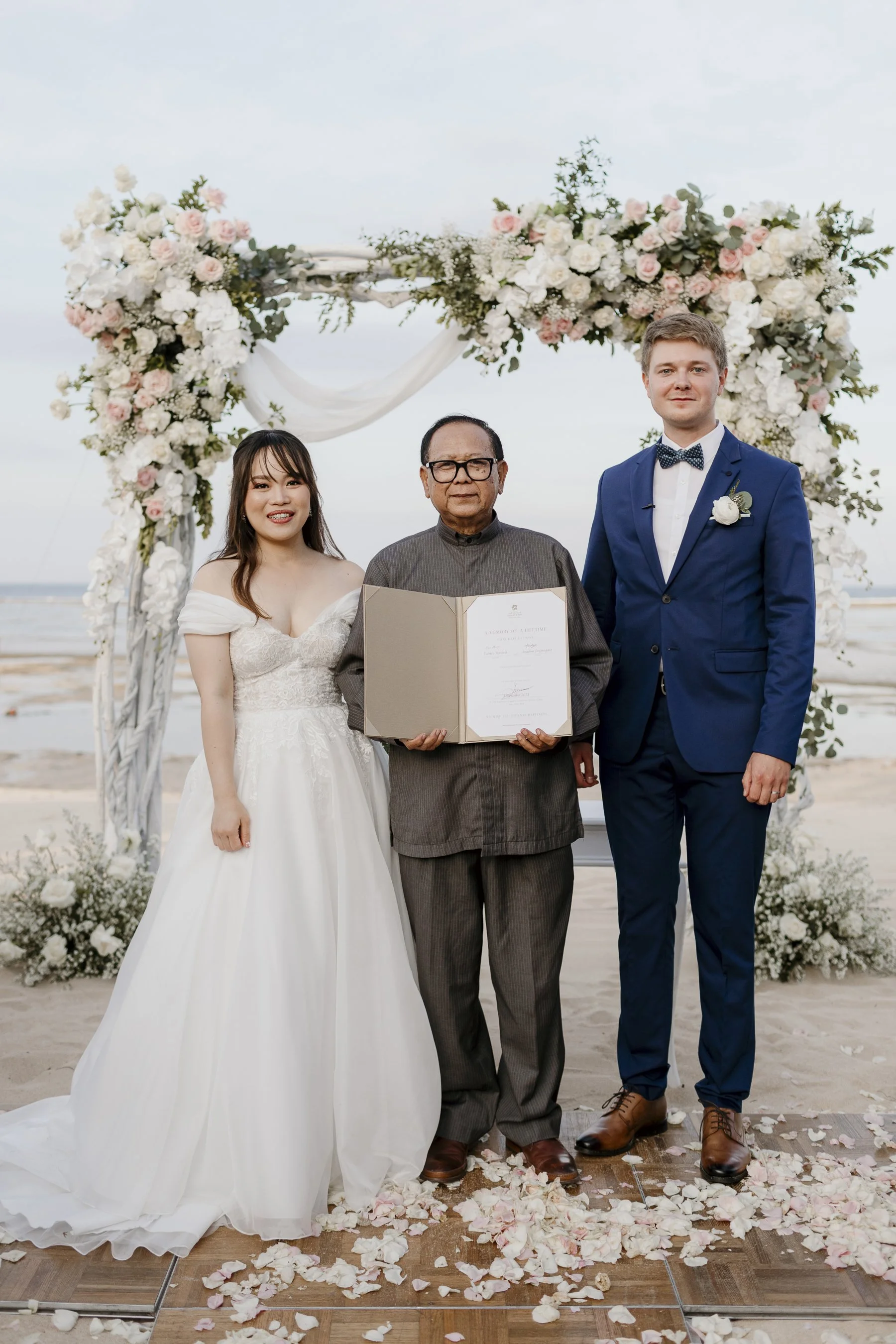 Bali_wedding_angelTuomas (132).jpg