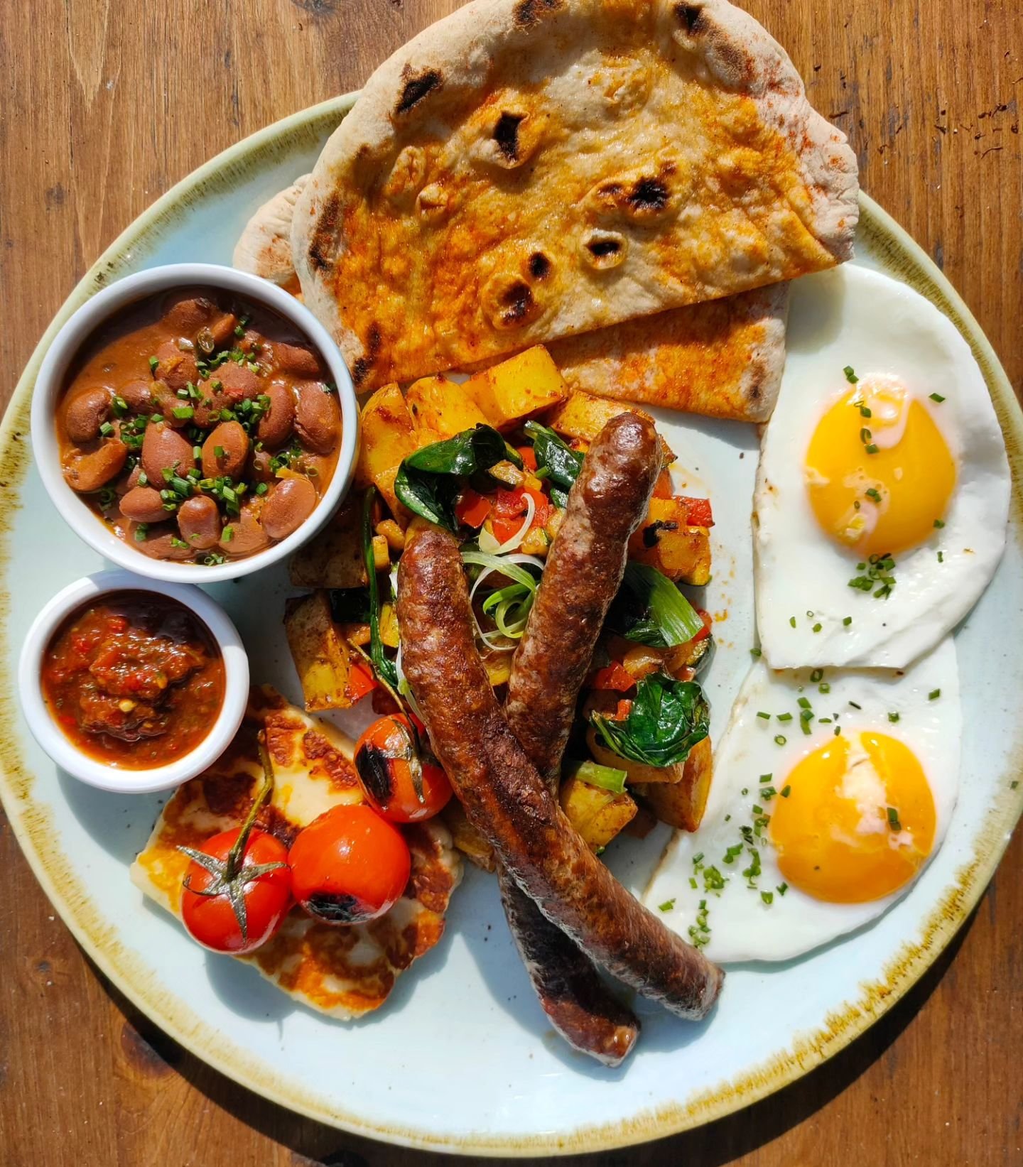 Return of the Sunday Brunch 🍳 This Sunday and all Sundays going forwards we're returning to our classic Brunch menu due to popular demand 💛

We have a delicious range of meat, veggie and vegan options. Here's our North African twist on Breakfast, l