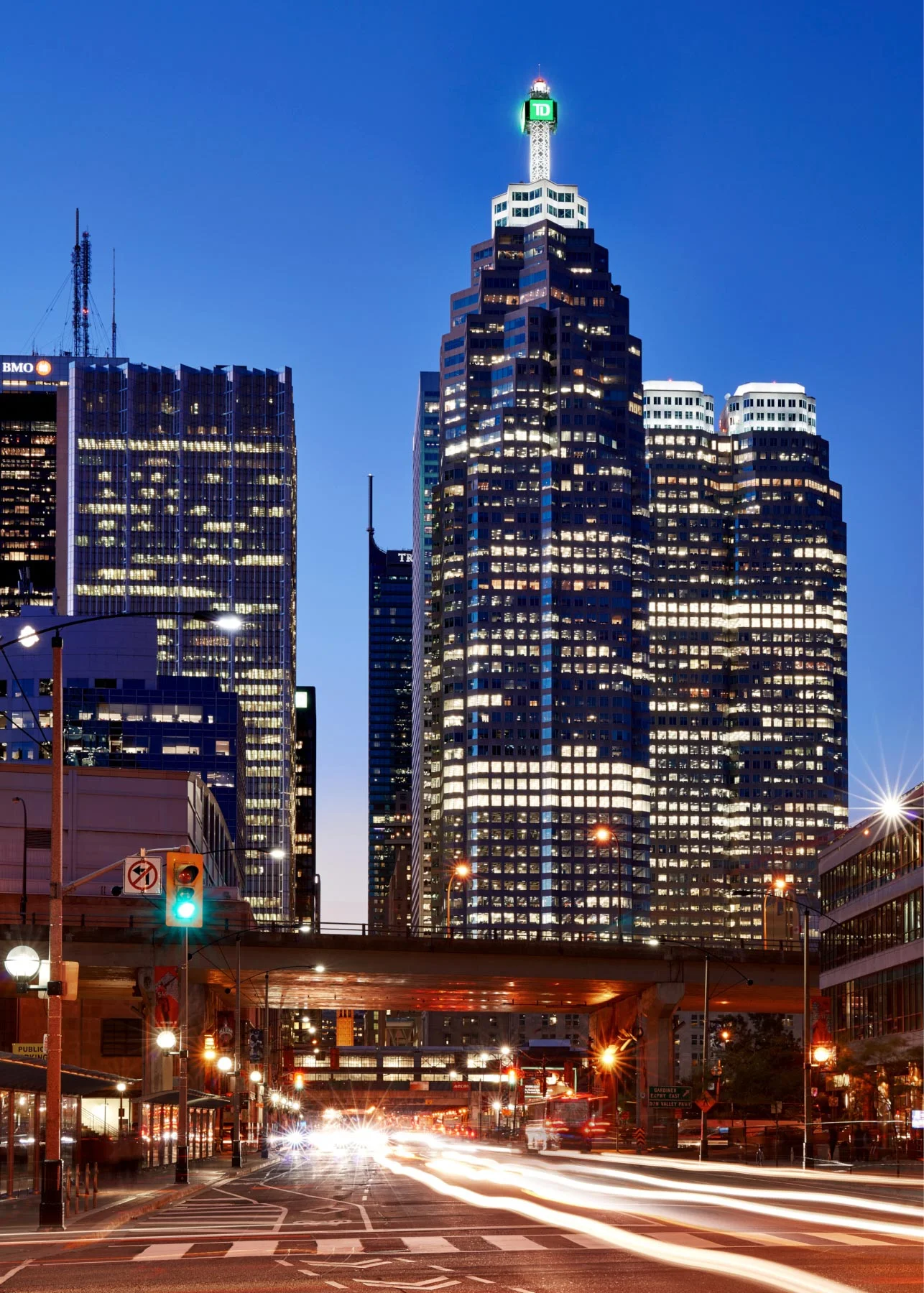 161BayStreet_100115_01.jpg