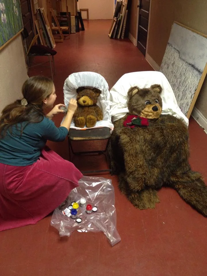 Christian Anne Smith Puppets Under The Tree Sets and Properties 3.jpg