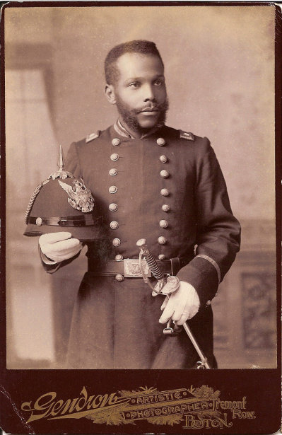 African_Ameirican_in_Uniform_cabinet_card,_c1890s.jpg