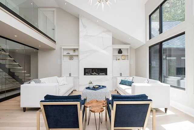 This puts the &lsquo;great&rsquo; in great room. 
Remodel by @marquisestatesltd
.
.
.

#commercialphotography #commercialphotographer  #architecture #remodel #reno #renovation #construction #homes #GTA #interiors #design #homedesign #interiordesign #