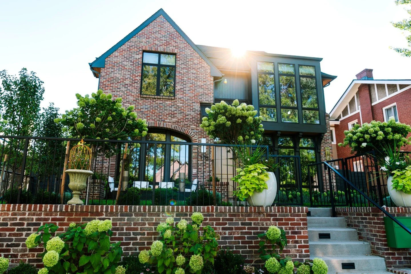 From the show floor to the home. 🏡 

One of the highlights of the Daisy CEDIA Experience was getting the opportunity to step outside the convention and see thoughtful technology integration in action.

Our clients, trade partners, and Daisy team mem
