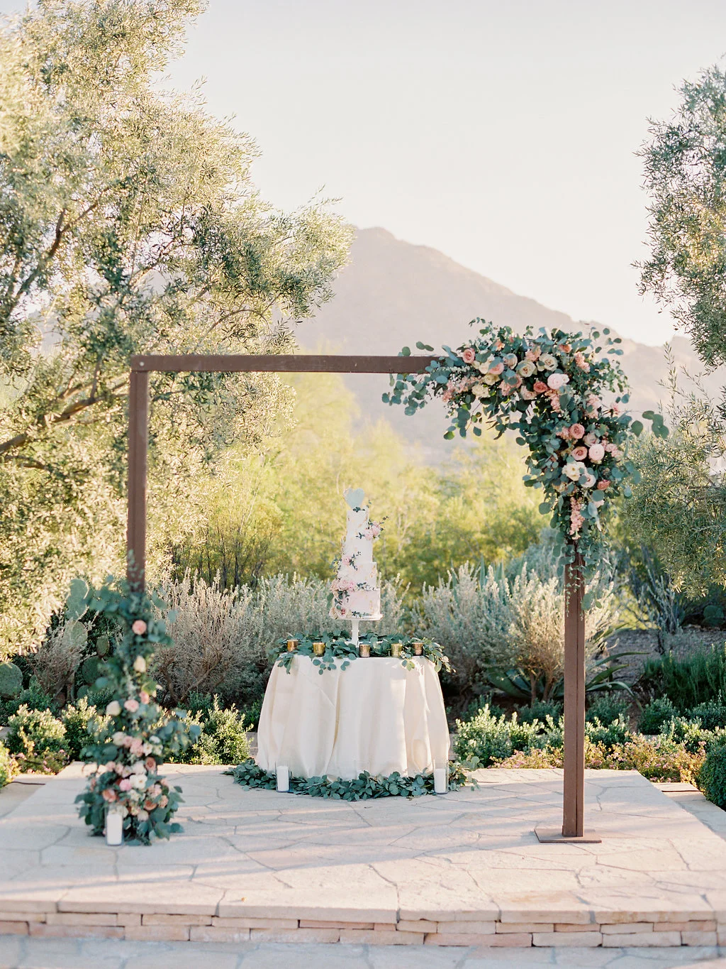 Wedding Cake Display.jpg
