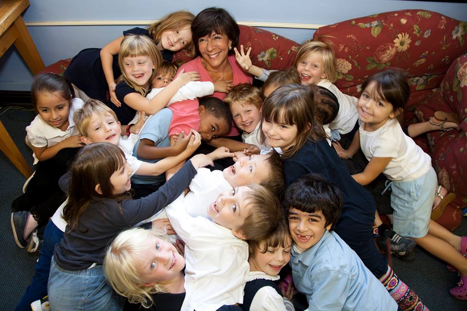 State Representative Sara Feigenholtz with students from Nettelhorst Elementary School.