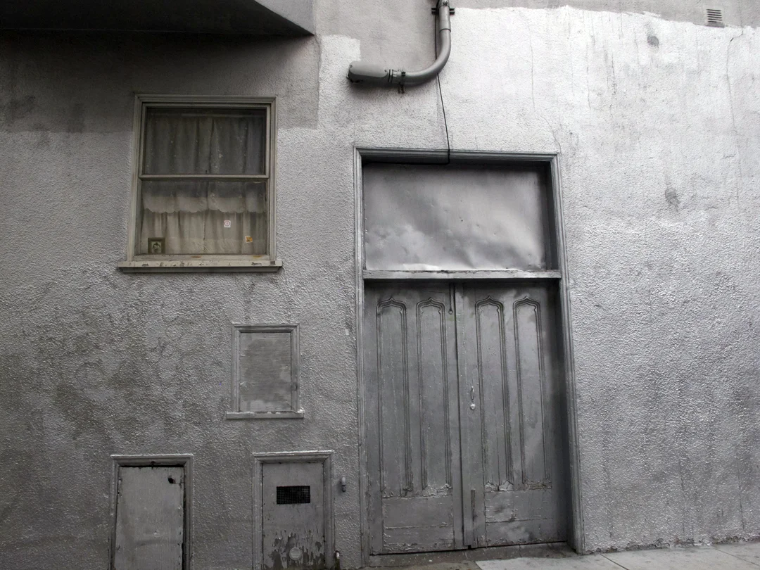 silver_wall72.jpg