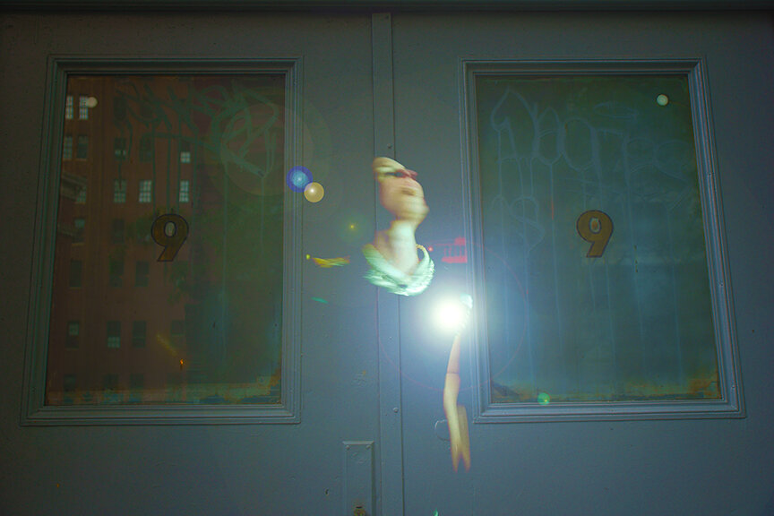 99_F_light.jpg