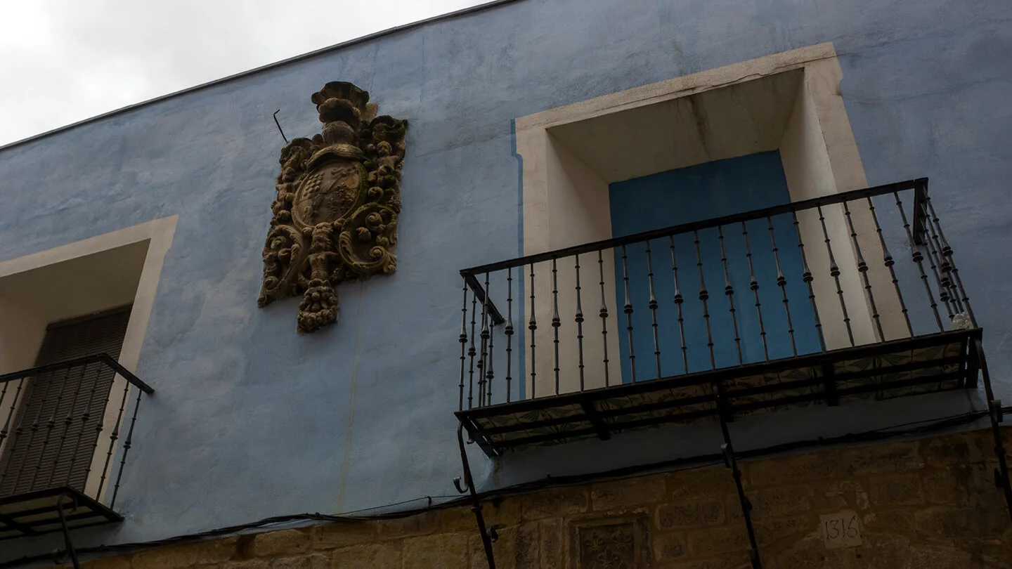 blue_wall72.jpg