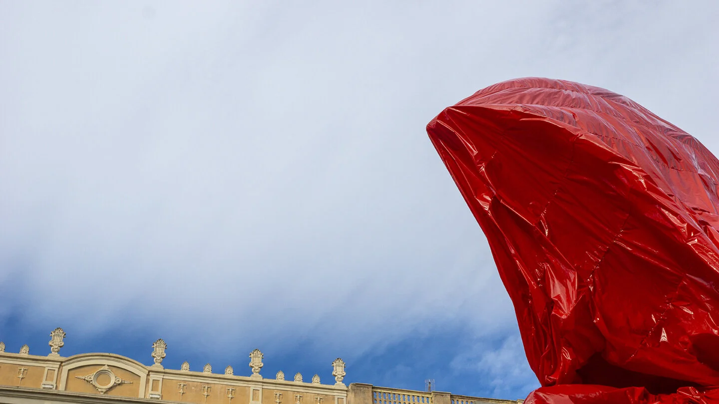 monumento_rojo1714_72.jpg
