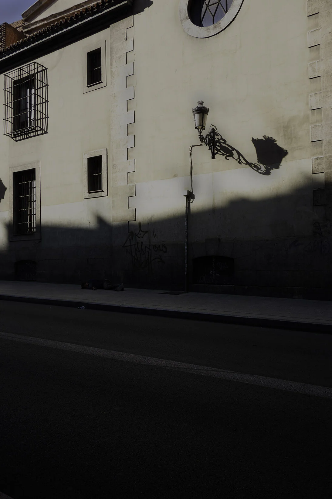 sleeping_in_shadow72.jpg