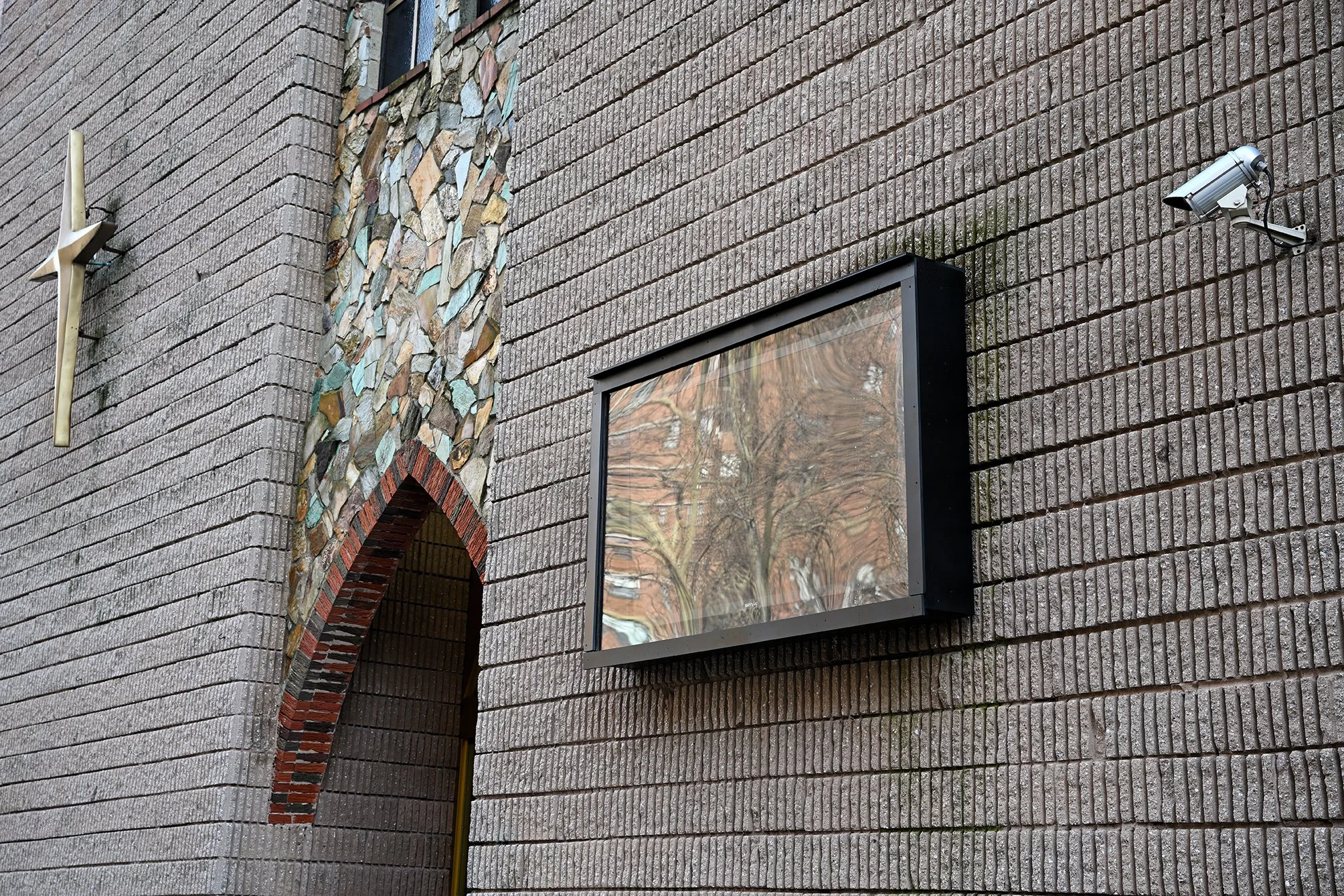 jesus_looking_1F72.jpg