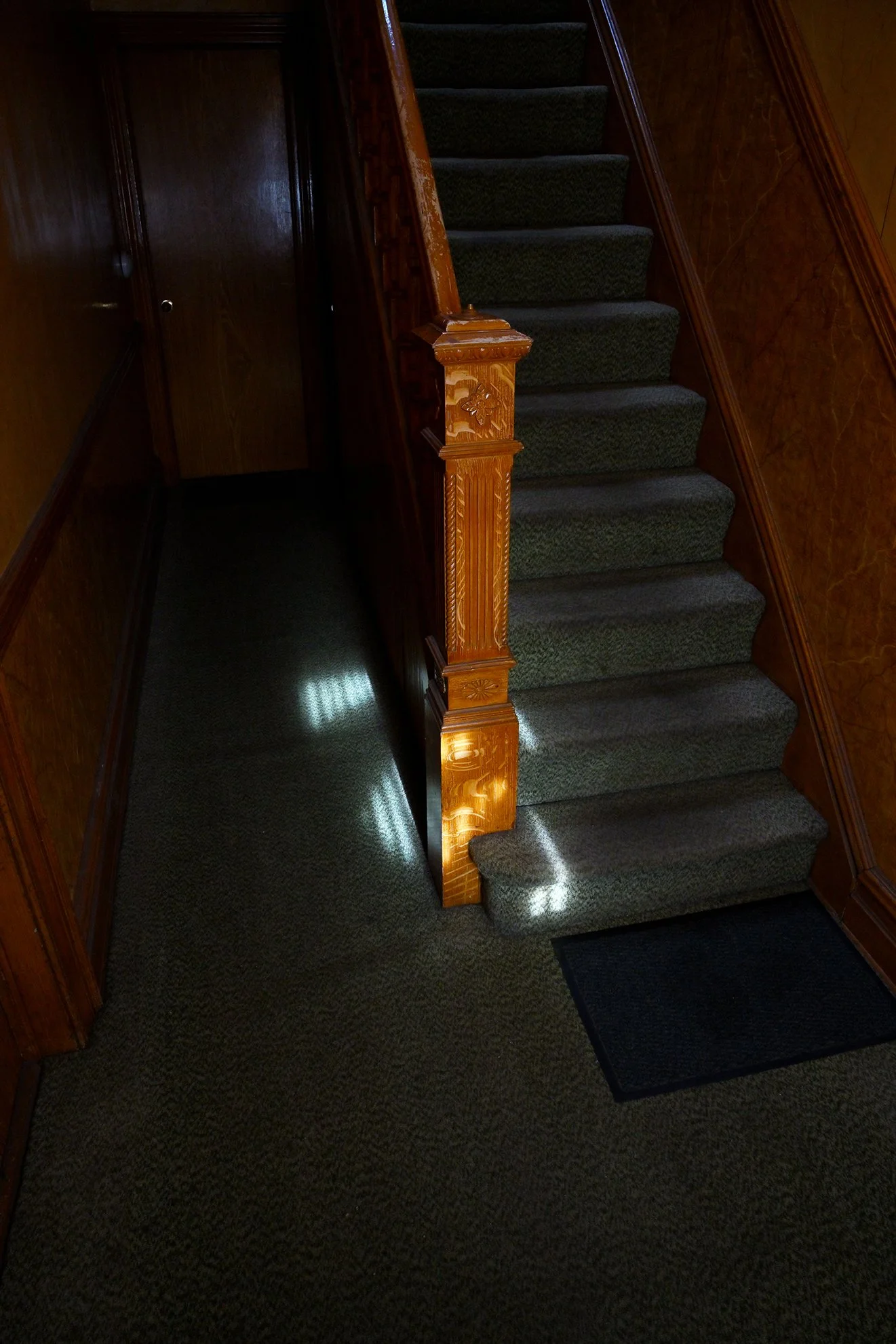 stairs_doorF72b.jpg