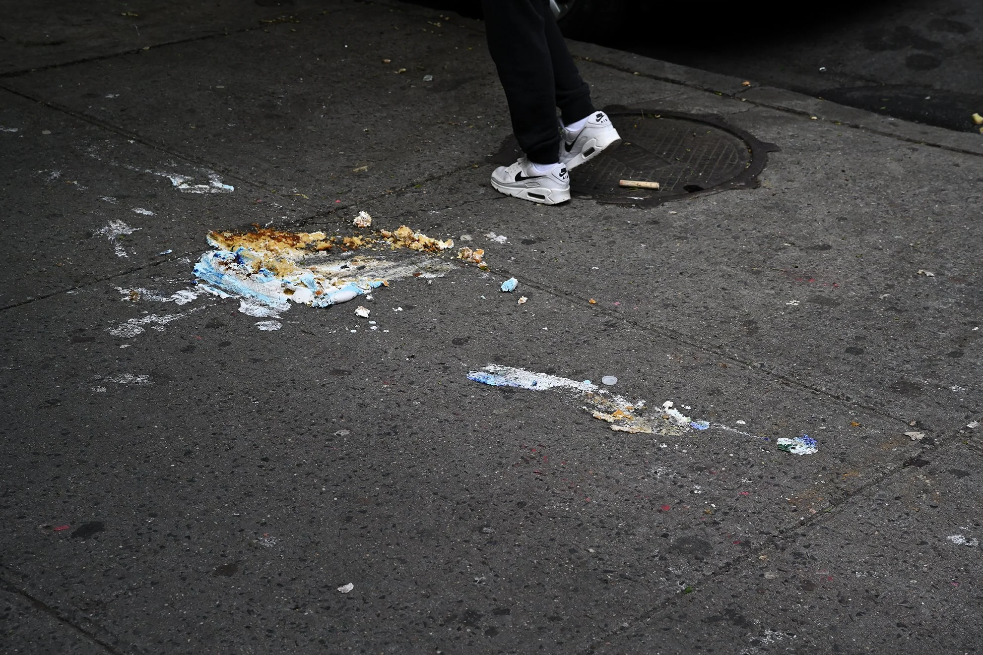 cake_sidewalk_a_1F72.jpg