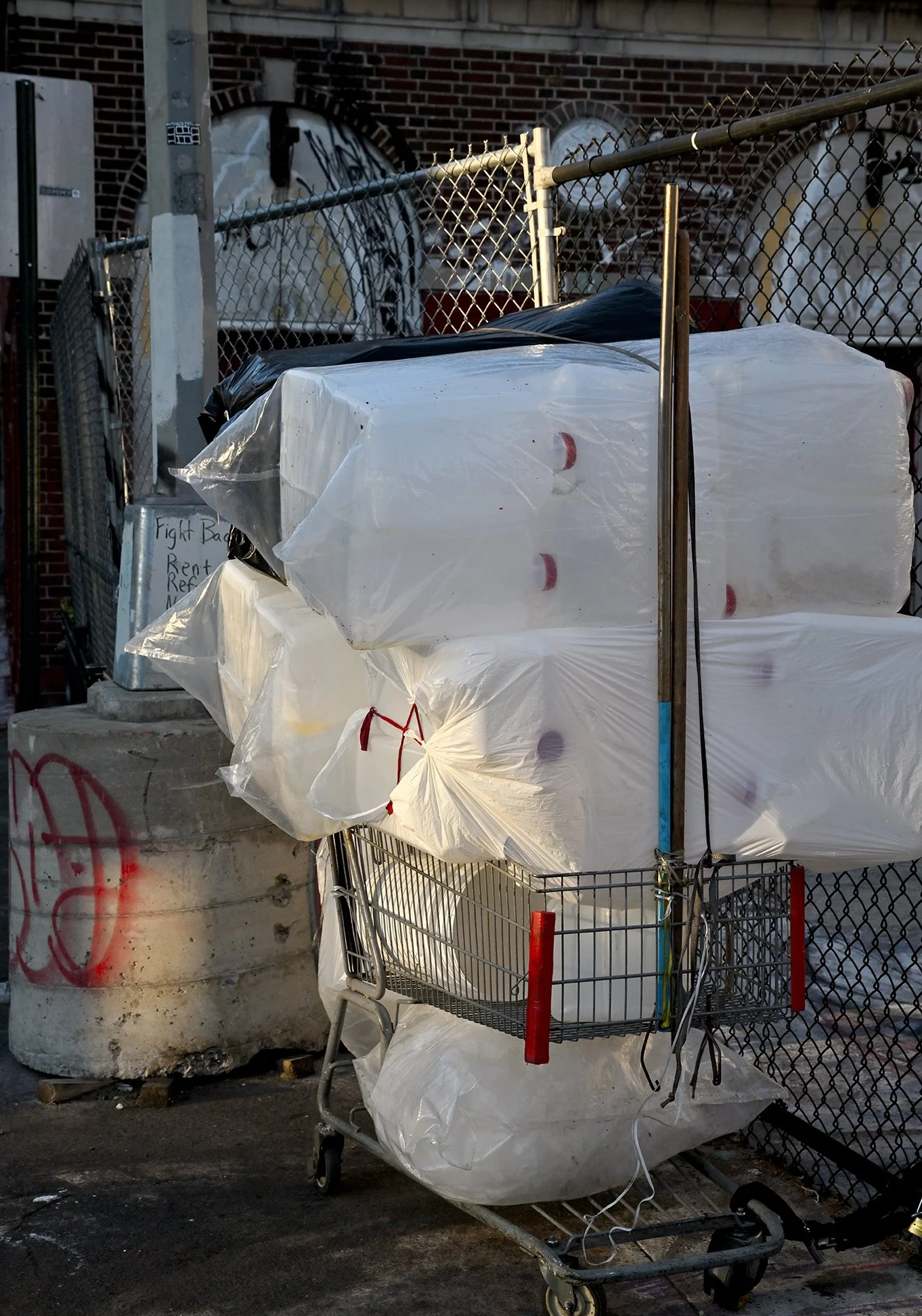 plastic_containers_1F72.jpg