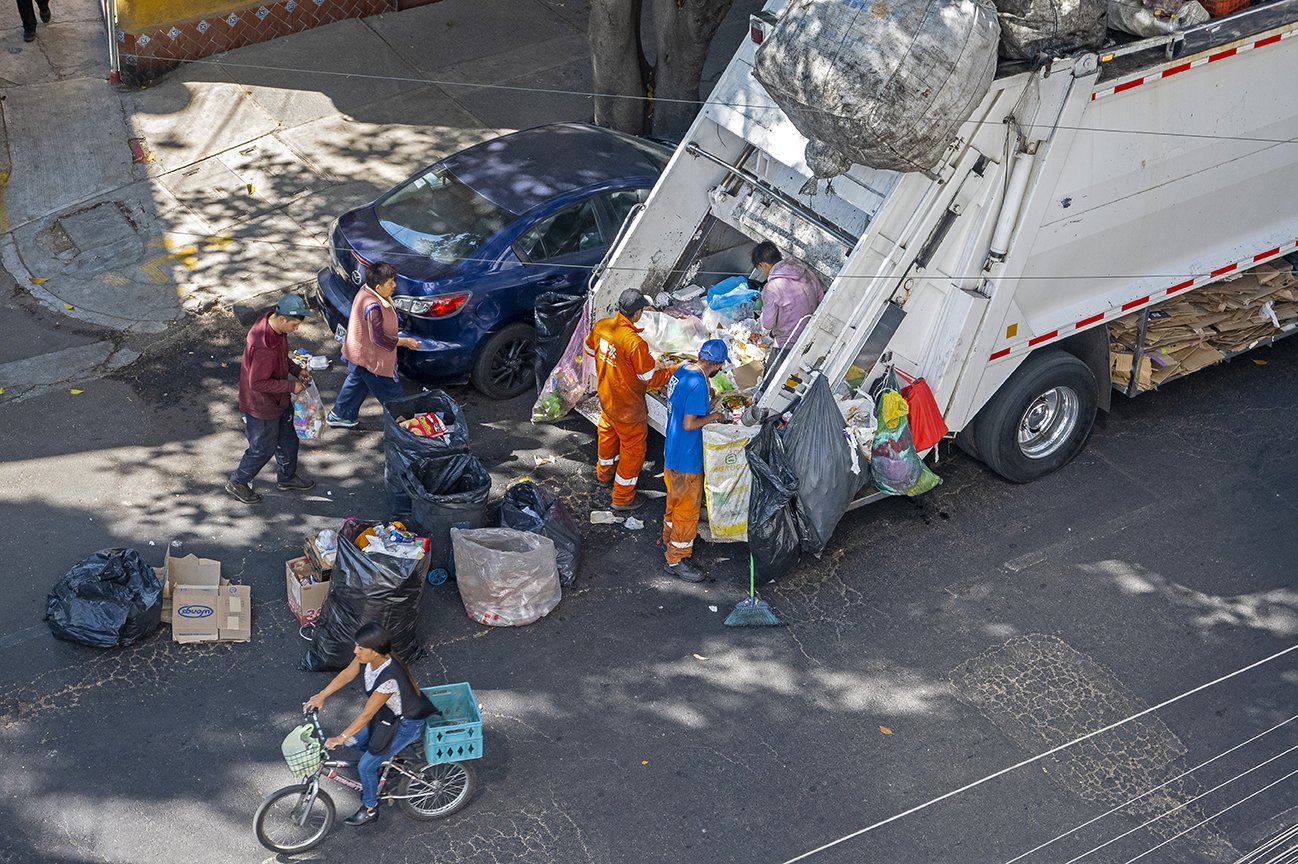 091_troque_de_basura_biclaF72.jpg