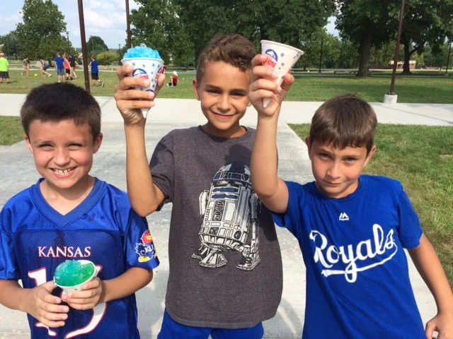 KidsSummerCamp2016SnoCones.JPG