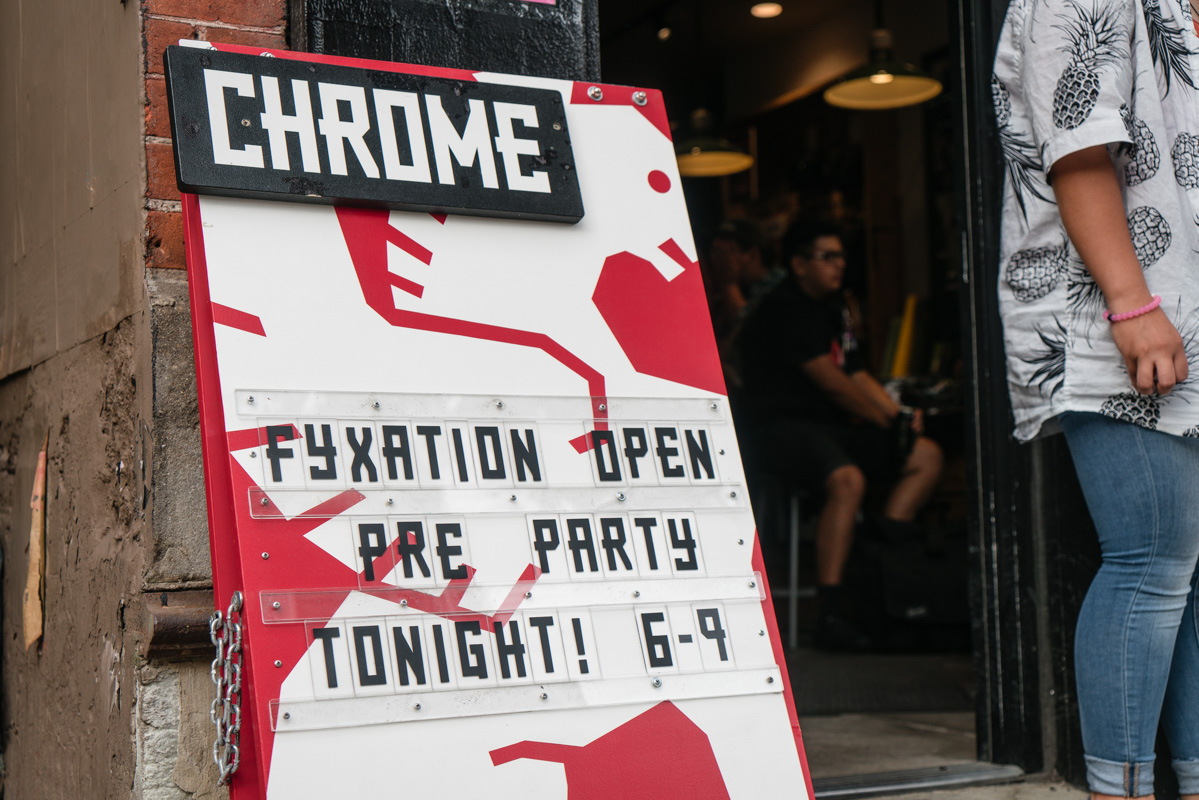 chrome_party_lo_3.jpg