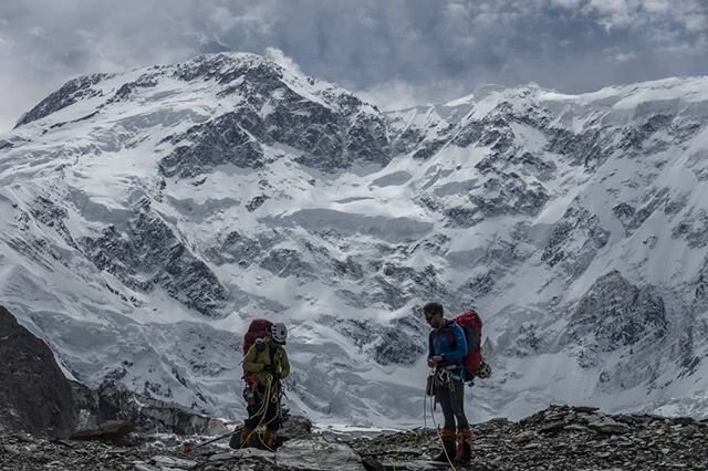 At the glacier below Peak Pobeda (7.439m), coming back from our acclimatization trip to 6.500m. 
#asoloboots #makeitgood #seatosummit