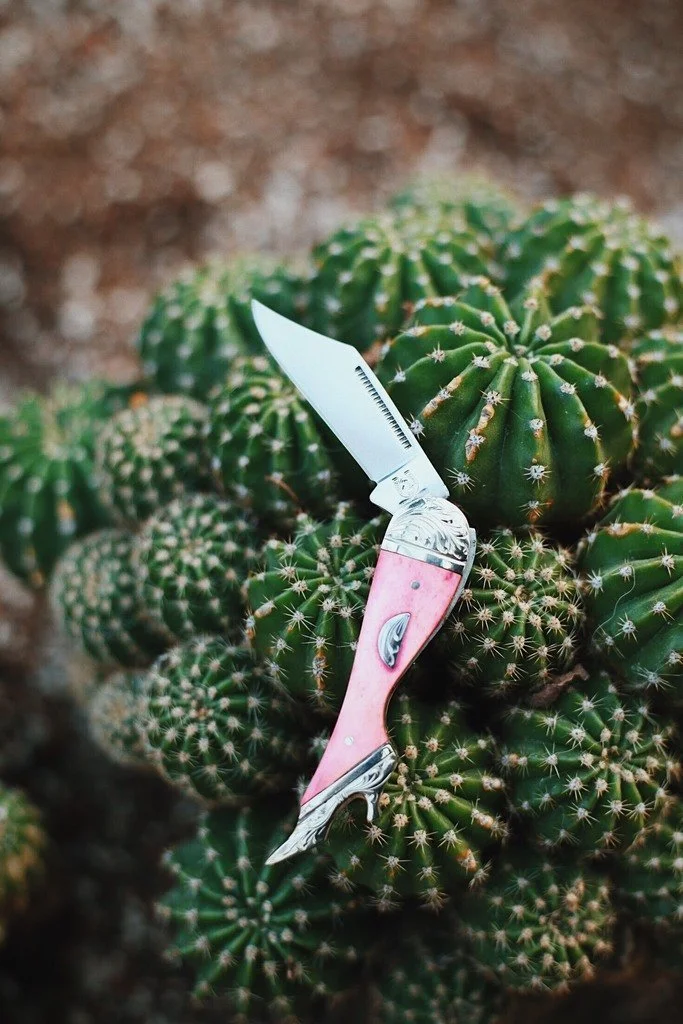 vendor-unknown-collections-ladies-leg-pocket-knife-hot-pink-4552585936930_2048x.jpg