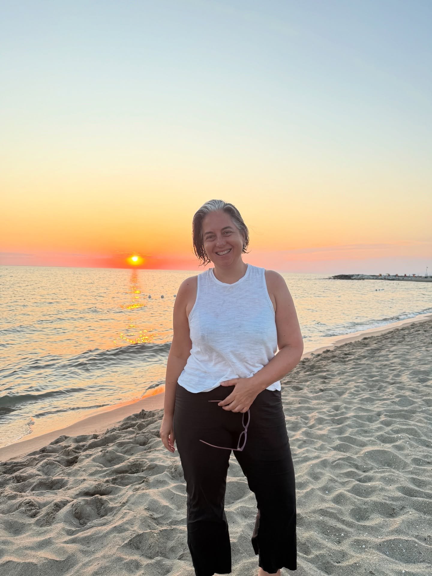 ▪️THROWBACK TO&hellip;▪️

Basking in a Tuscan summer sunset after a day at the beach. 

The weaving of voices and waves, the smell of sunscreen on cotton towels, the feel of a beach bed against the skin, the salt tightening the skin, the yearning for