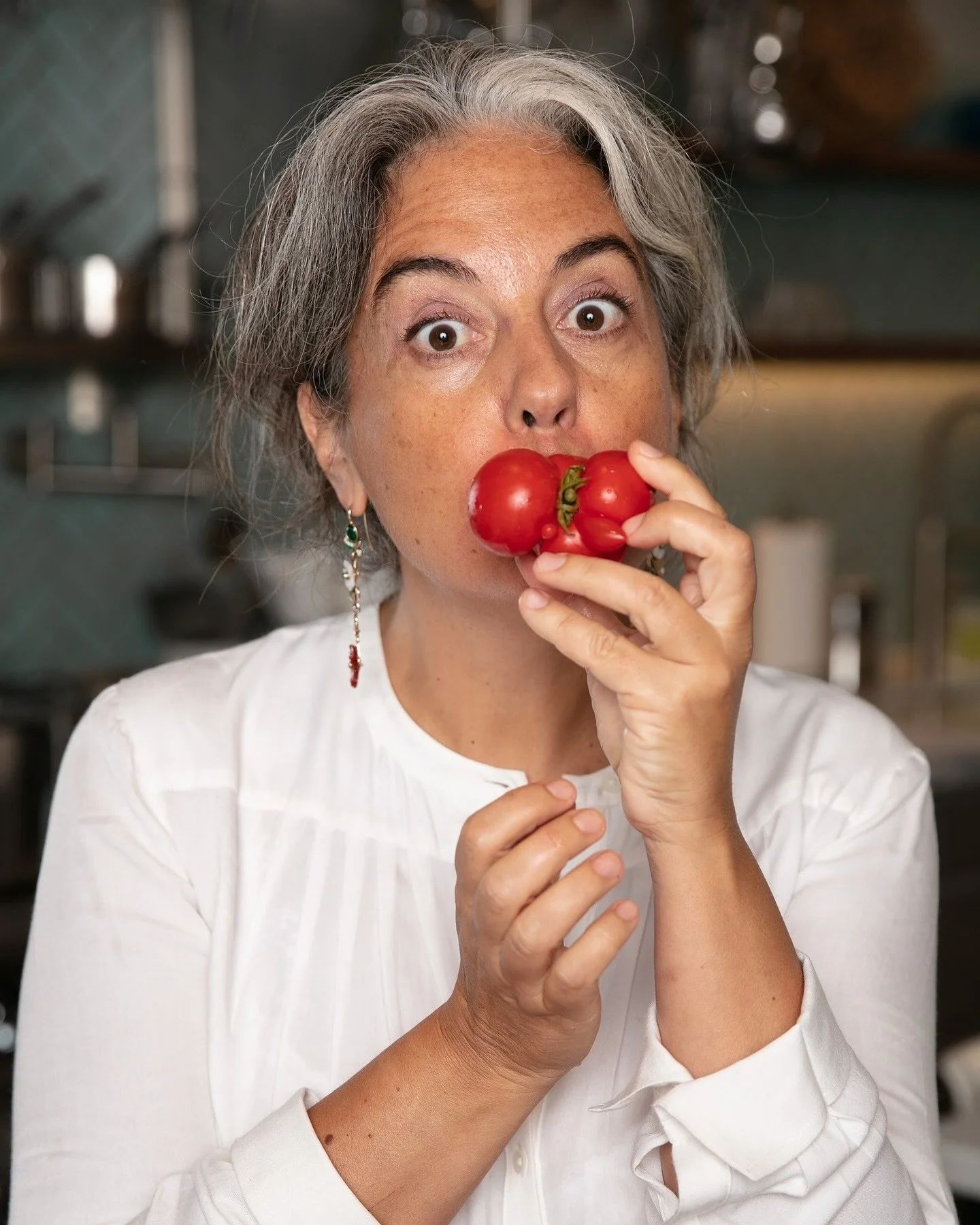 ▪️LOVE TOMATOES?▪️

Then join me @civickitchensf on Saturday 9/6 at 2pm for a deep dive in cooking with the star of the summer garden. 

We&rsquo;ll slice them, bake them, roast them and stuff them. 

See you there!

#tomato #pomodoro #cookingclass #