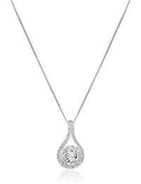 Go all out with this Classic Diamond Necklace