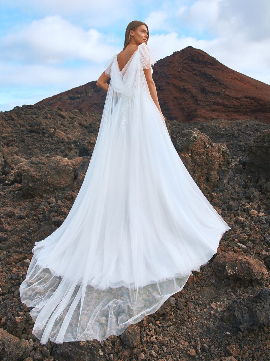 Currently Loving: Bridal Capes — House ...