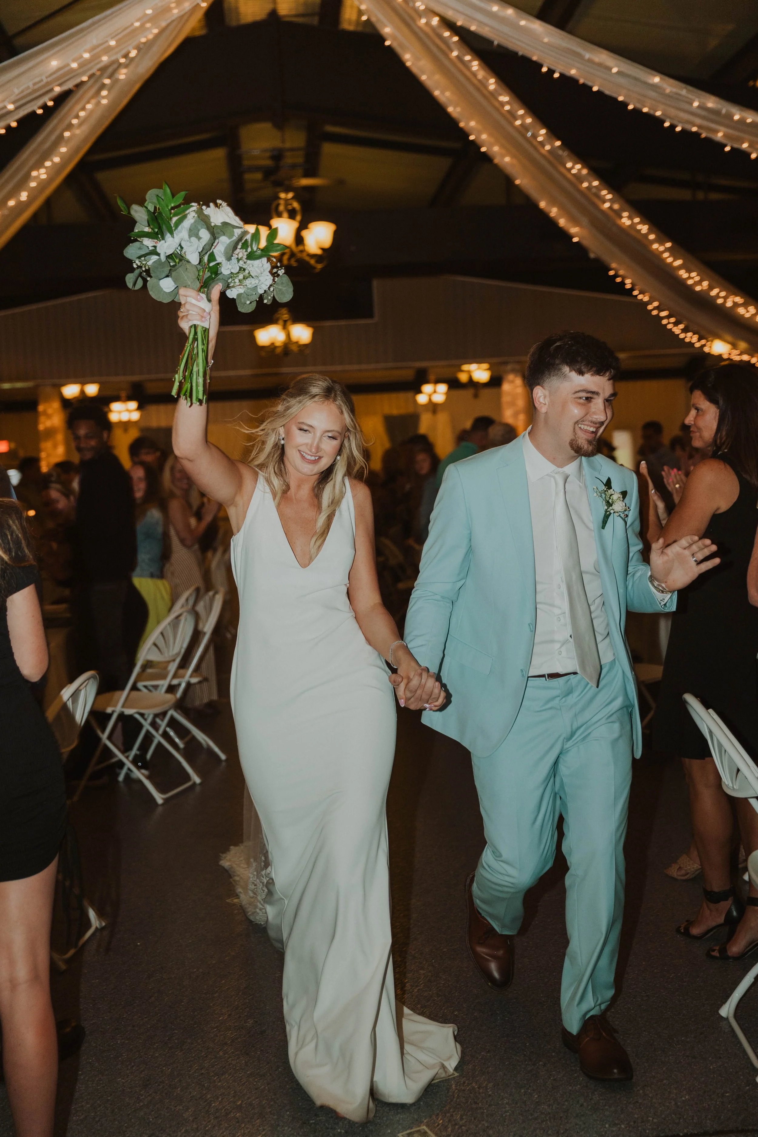 Kaleigh + Grady — House of White - Newburgh | Evansville | Owensboro